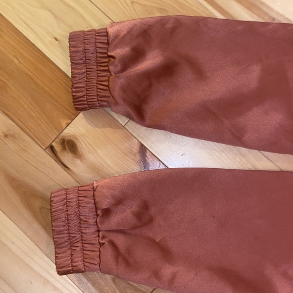 Satin effect bomber jacket size 6/Small - Picture 4 of 11